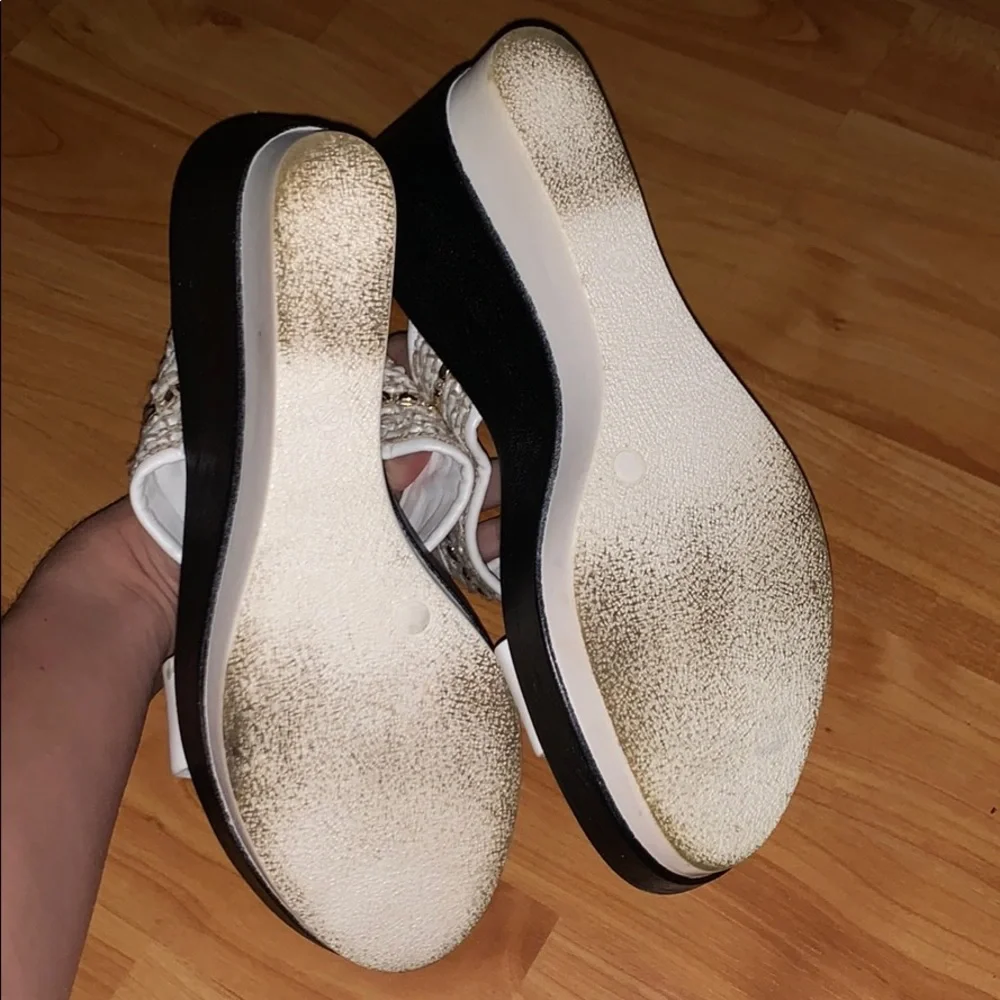 Italian Shoemakers black & white wedge heels 8 - Picture 4 of 4